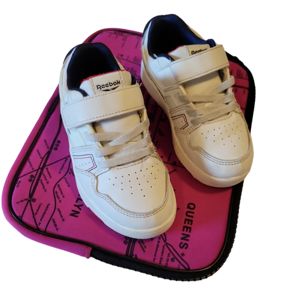 Reebok sneakers boys toddler size 9K Velcro Closer